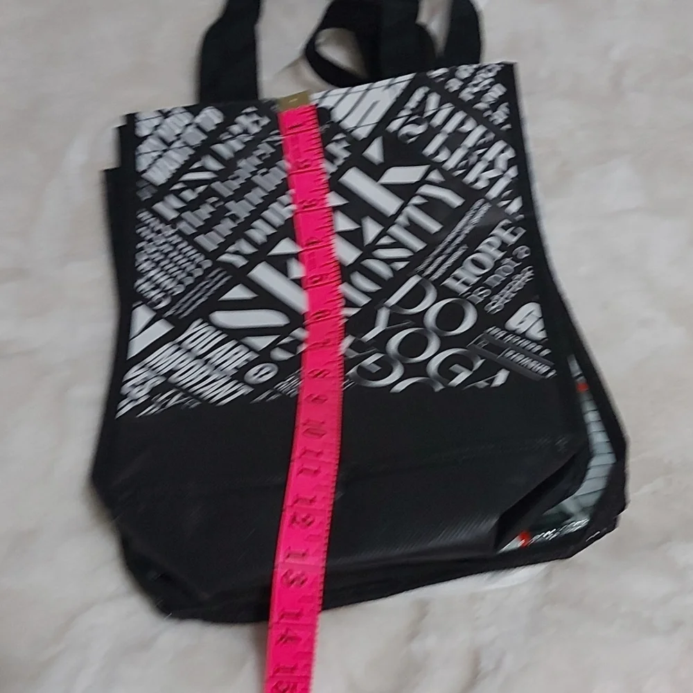 Three Lululemon bags in excellent condition - Picture 6 of 6